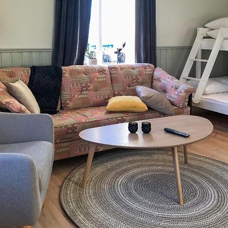 Cozy Home In Raettvik With Kitchen 외부 사진