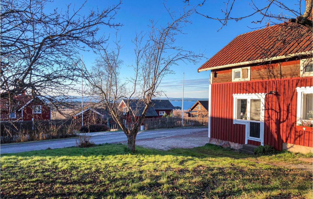 Cozy Home In Raettvik With Kitchen 외부 사진